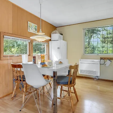 Beautiful home in Væggerløse w/ 3 Bedrooms Væggerløse