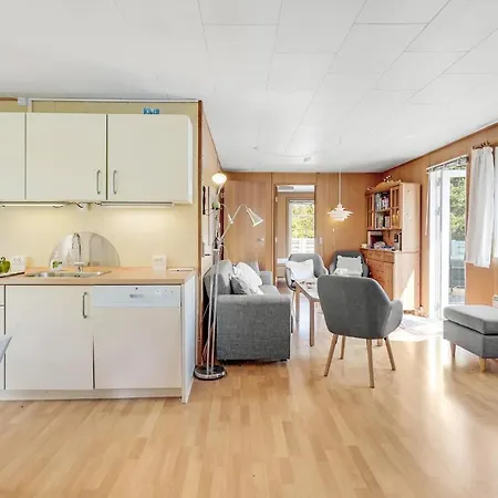 Beautiful home in Væggerløse w/ 3 Bedrooms Væggerløse