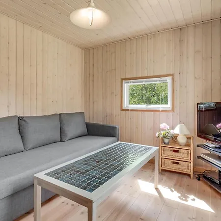 Amazing In Vaeggerlose With Wifi * Væggerløse