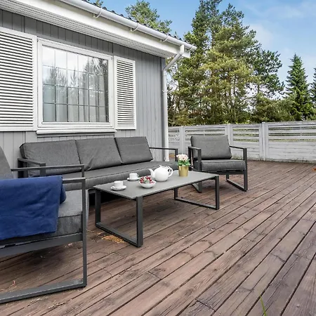 Beautiful home in Væggerløse w/ 3 Bedrooms